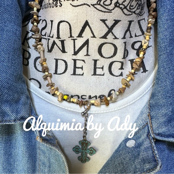 Alquimia Multicolor Beaded Necklace with Cross Pendant - Picture 5 of 9